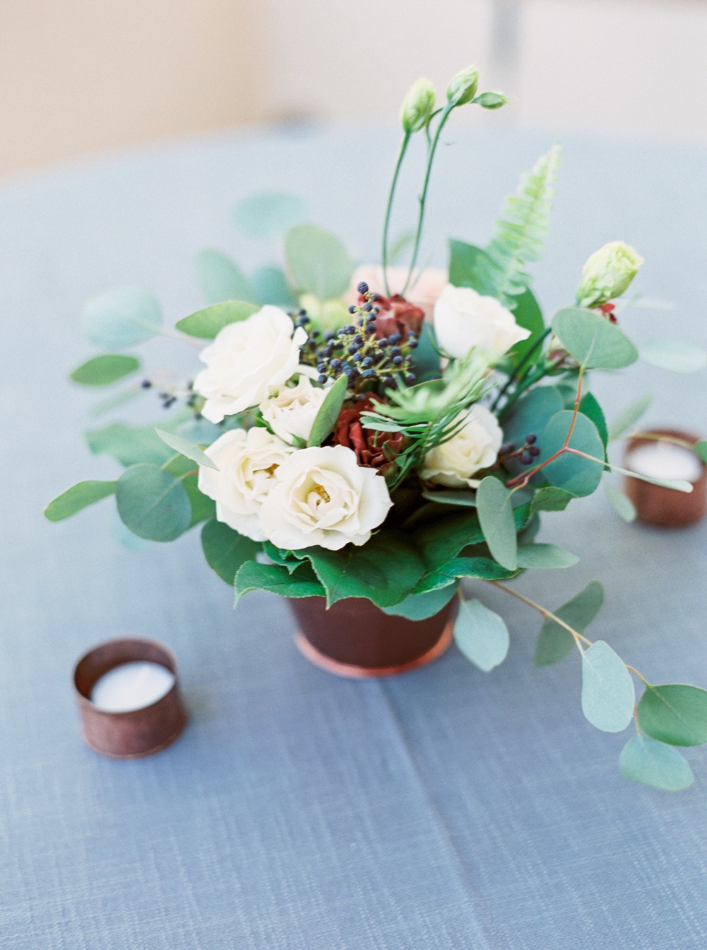 cozy-estate-wedding-with-modern-earthy