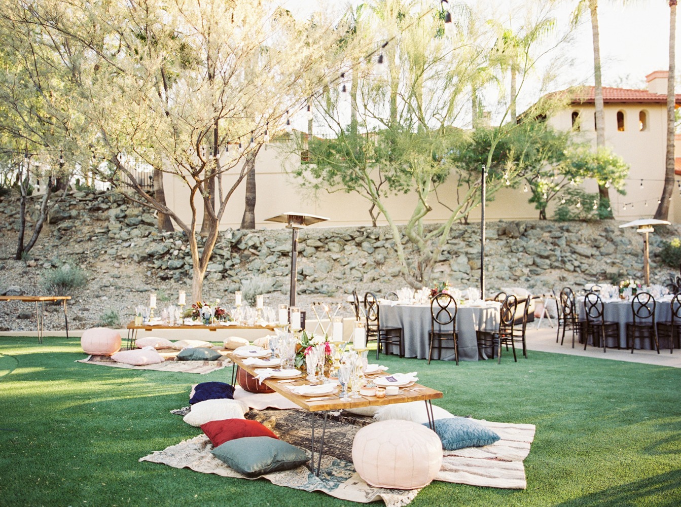 cozy-estate-wedding-with-modern-earthy
