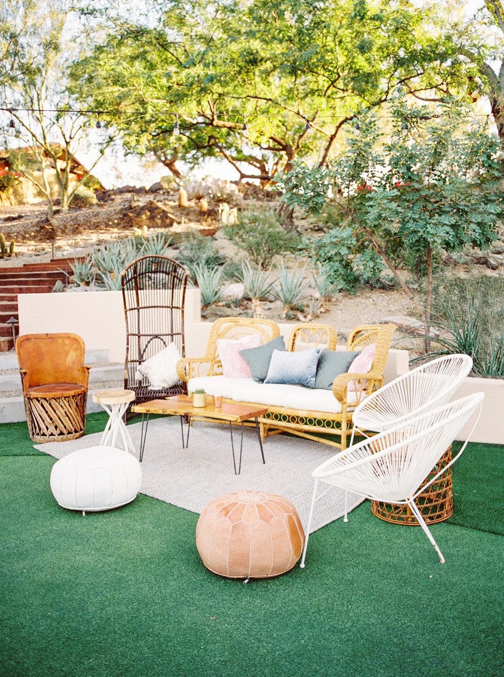 cozy-estate-wedding-with-modern-earthy