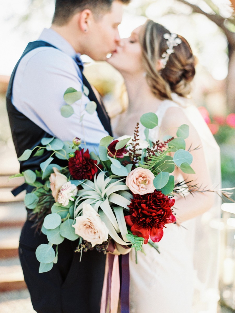 Cozy Estate Wedding with Modern Earthy Boho Elegance