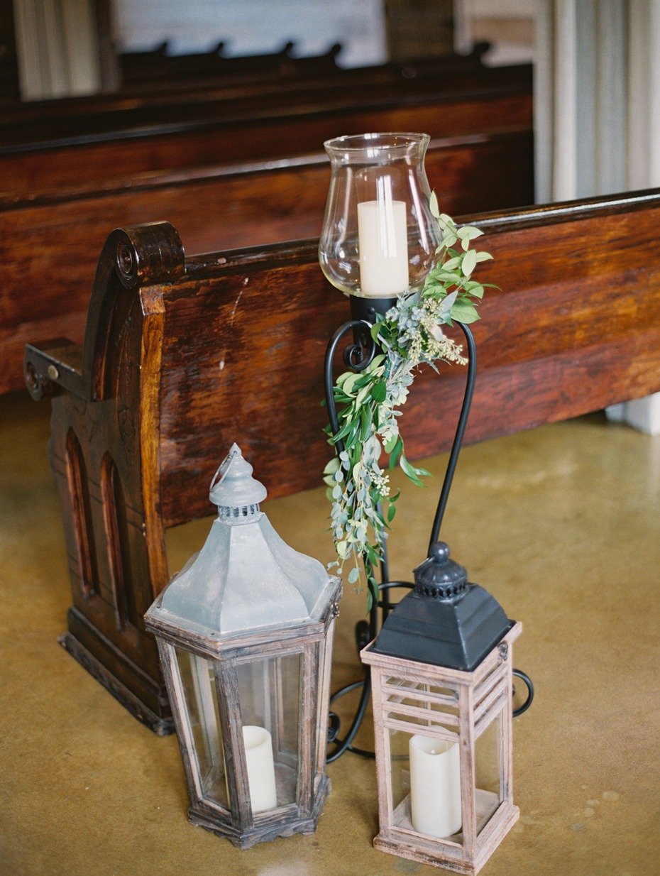rustic chic wedding decor