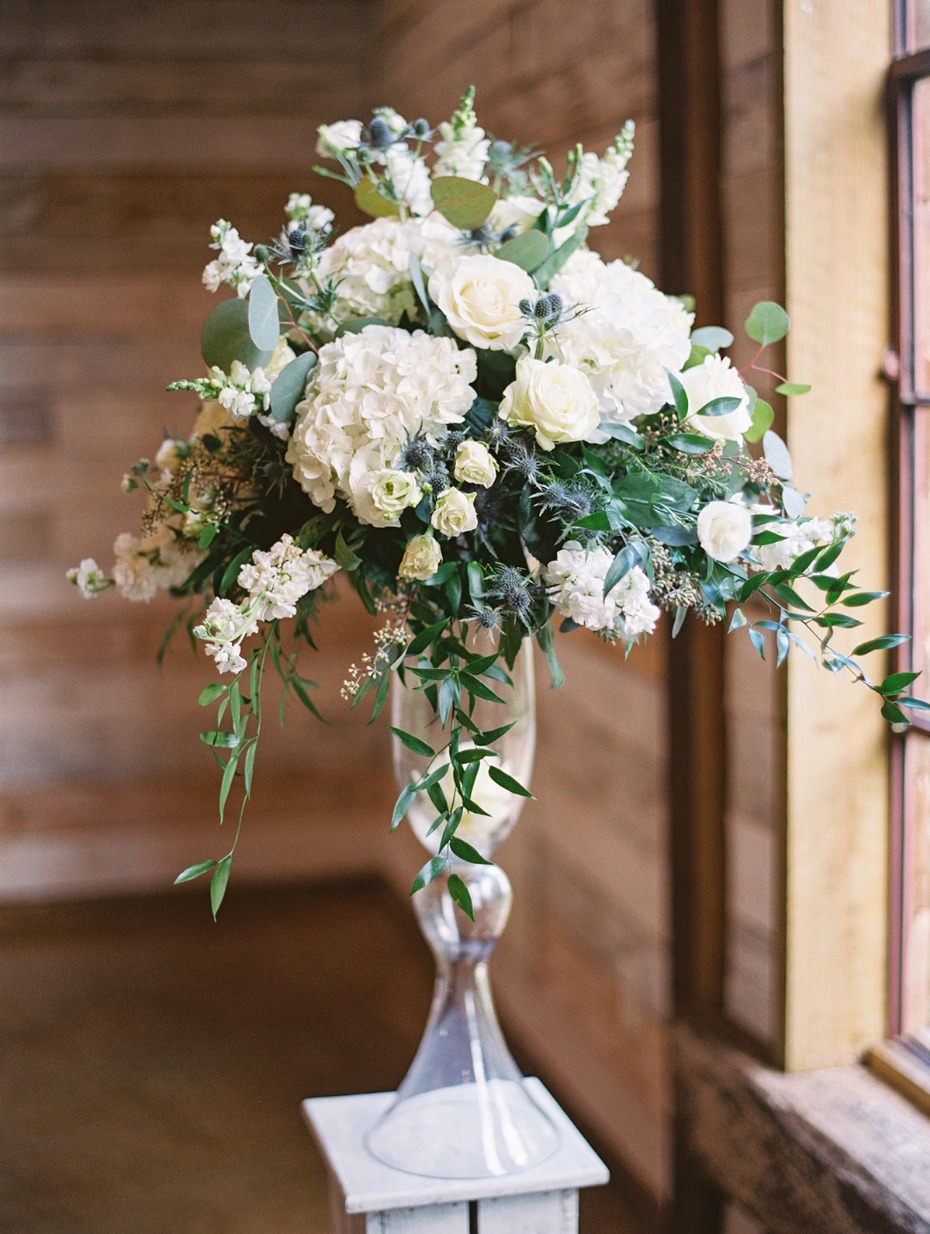 white wedding floral decor