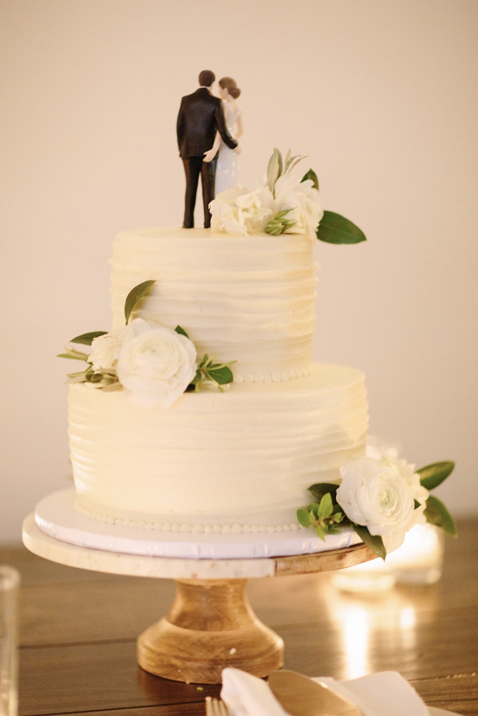 cute bride and groom cake topper