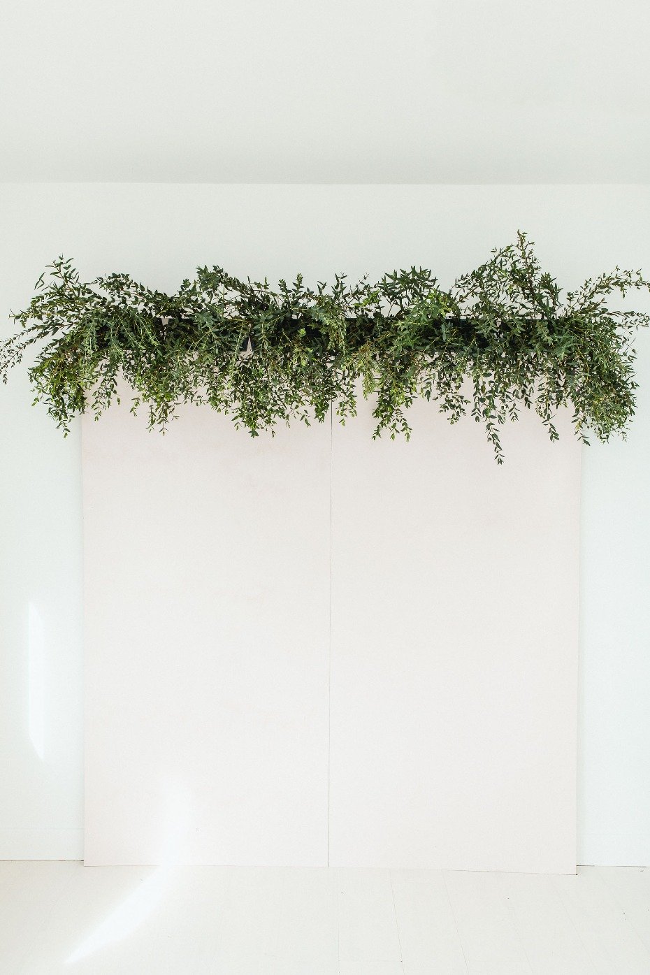 how to build a floral backdrop wall
