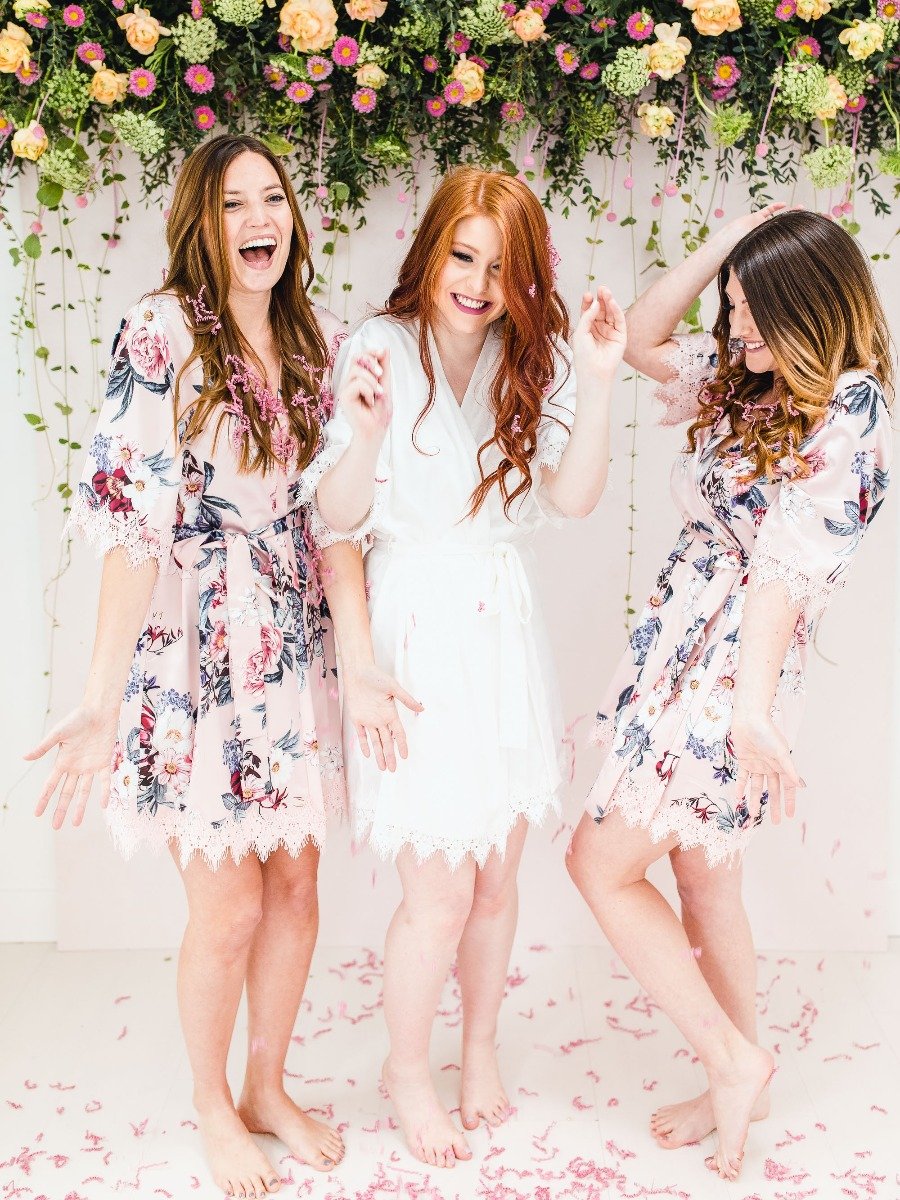 How To Make A Flower Photo Booth Backdrop With FiftyFlowers.com