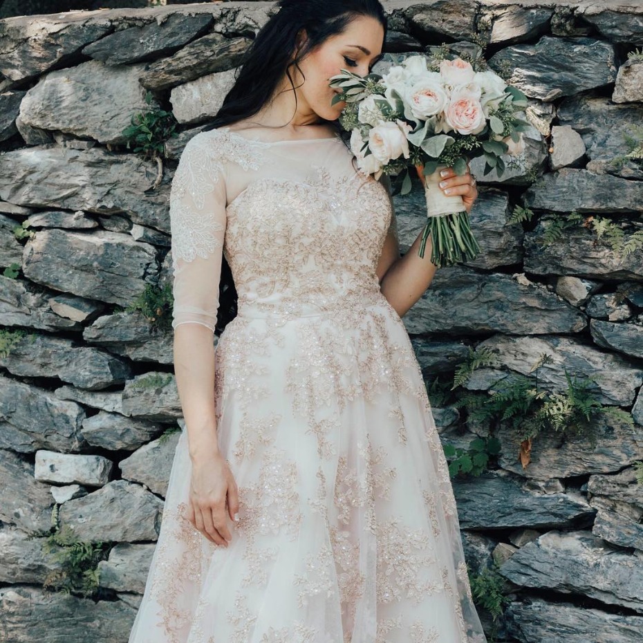 PreOwnedWeddingDresses.com Oleg Cassini 