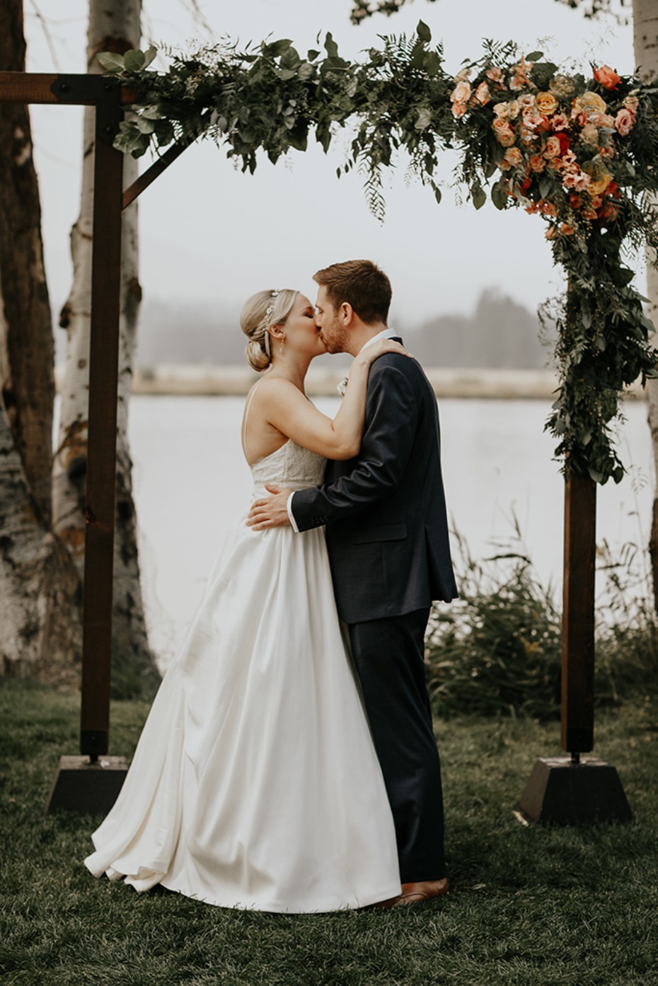 wedding kiss