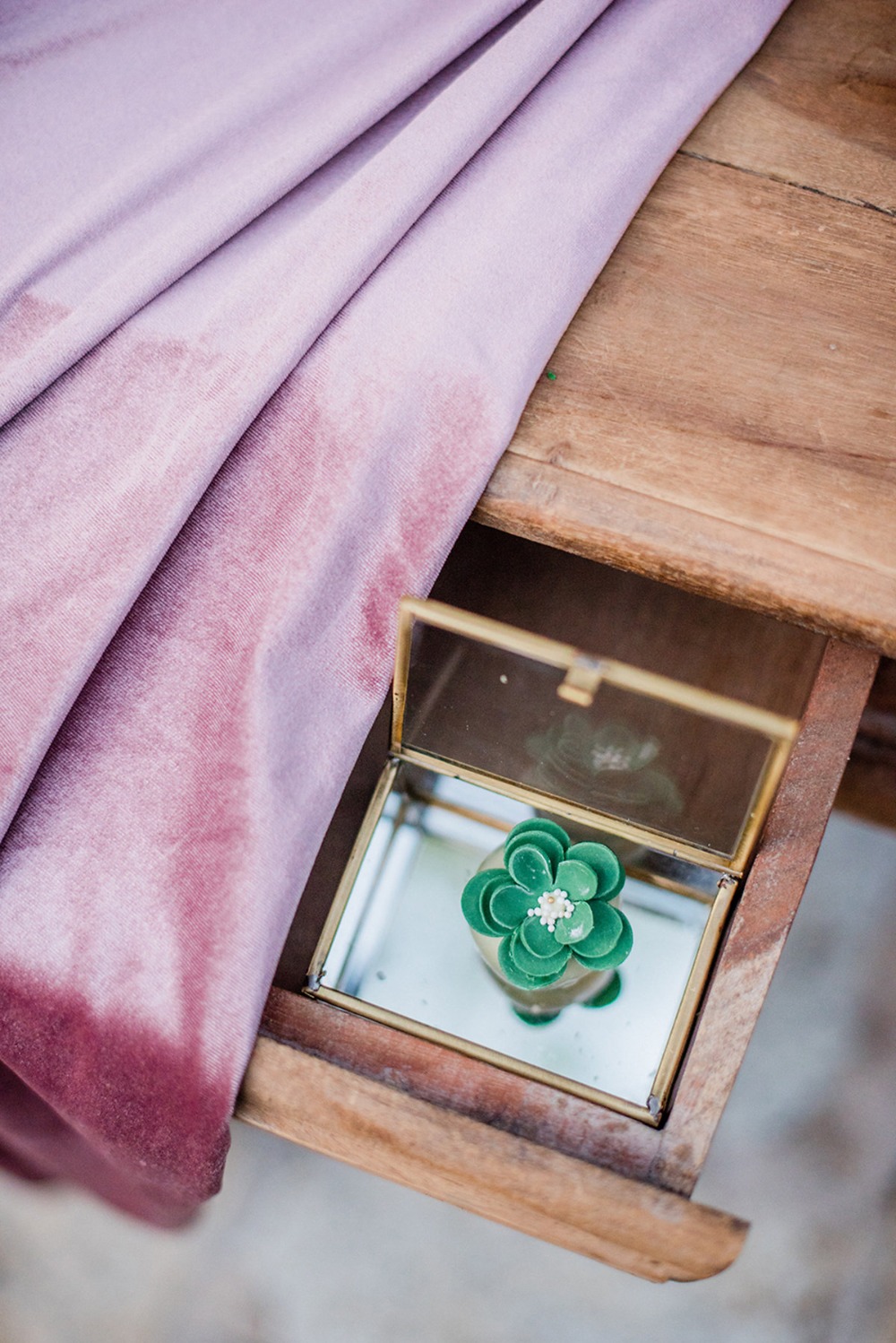 soft-pink-and-emerald-green-winter