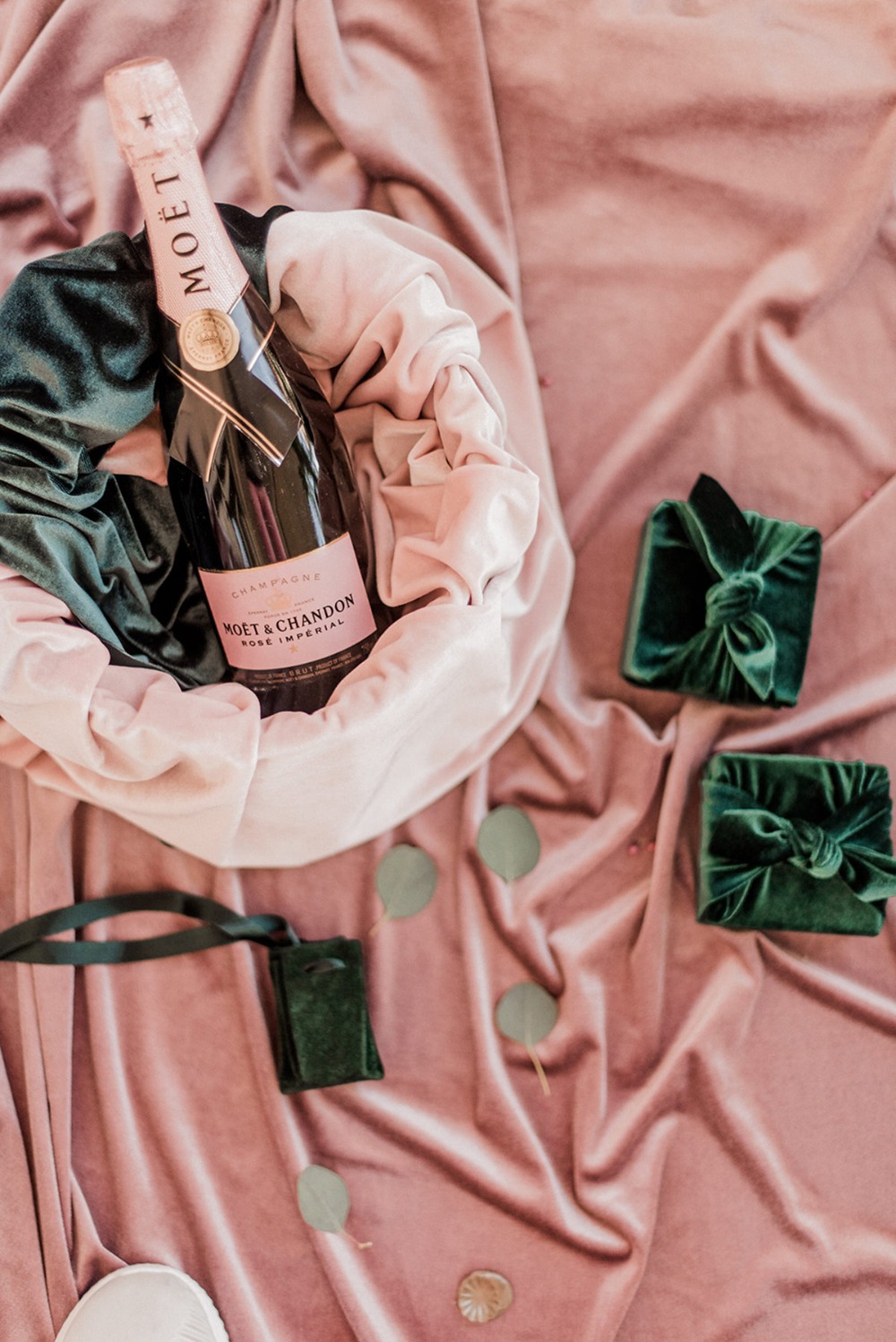 soft-pink-and-emerald-green-winter