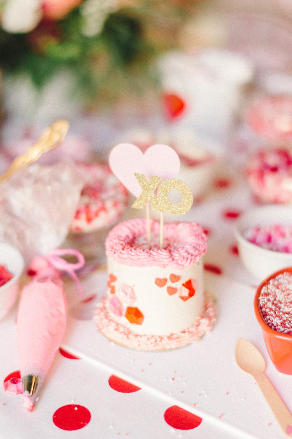mini cake decoration bridal party idea
