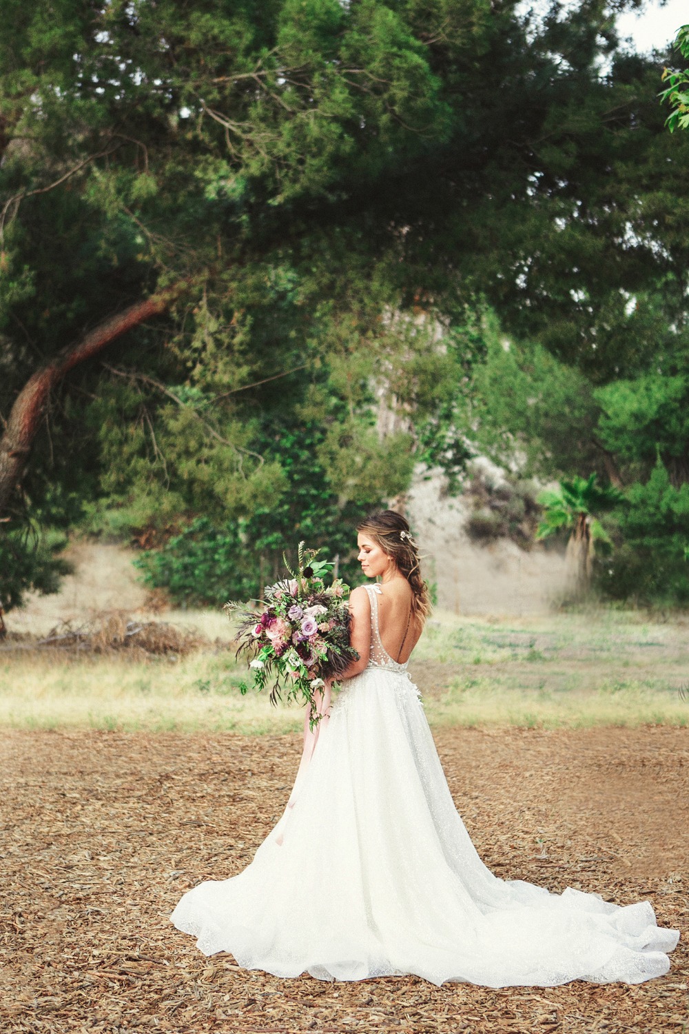 this-untamed-wedding-shoot-is-g-l-a-m
