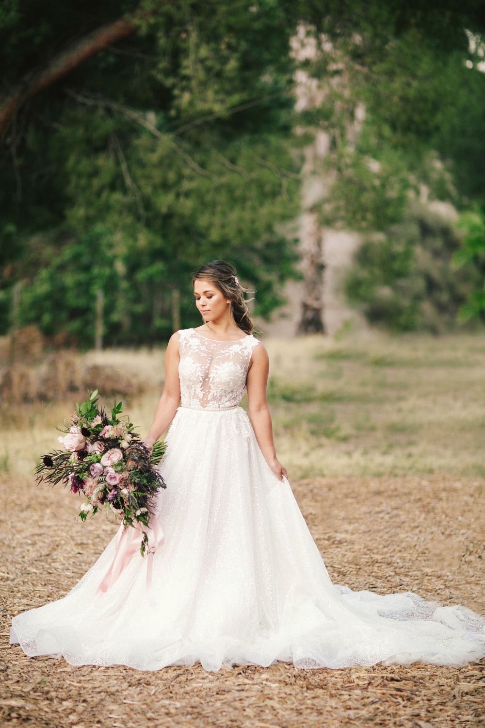 this-untamed-wedding-shoot-is-g-l-a-m