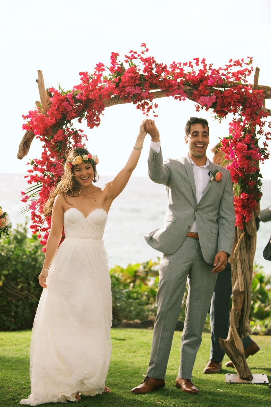 tropical wedding arch for your Hawaii wedding ceremony