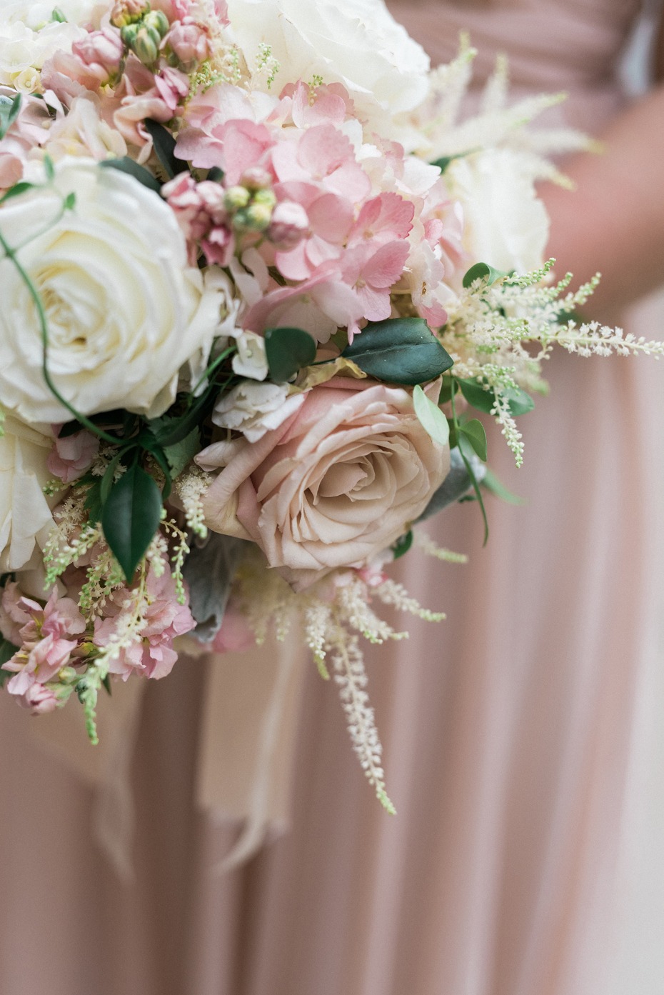 blush and ivory bridesmaid bouquet