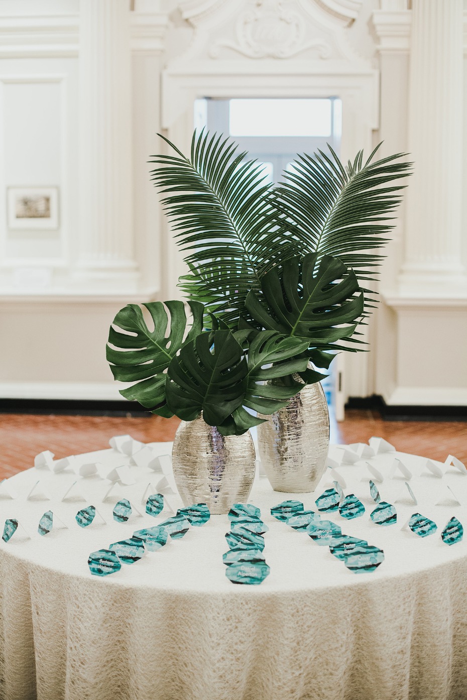 Palm place card table with watercolor cards