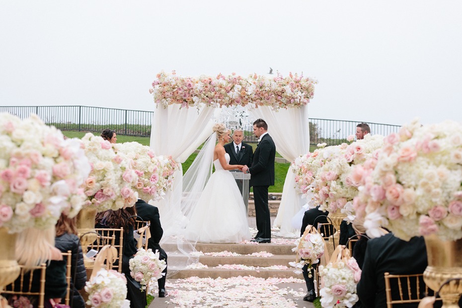 Glamorous blush and white ceremony in SF