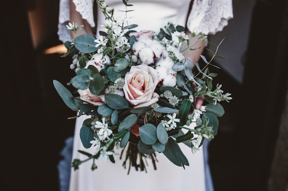 Rose and cotton bouquet