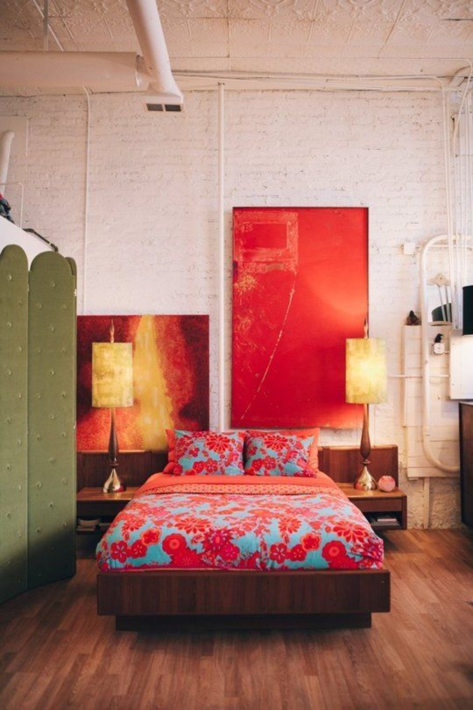 tropical inspired bedroom idea