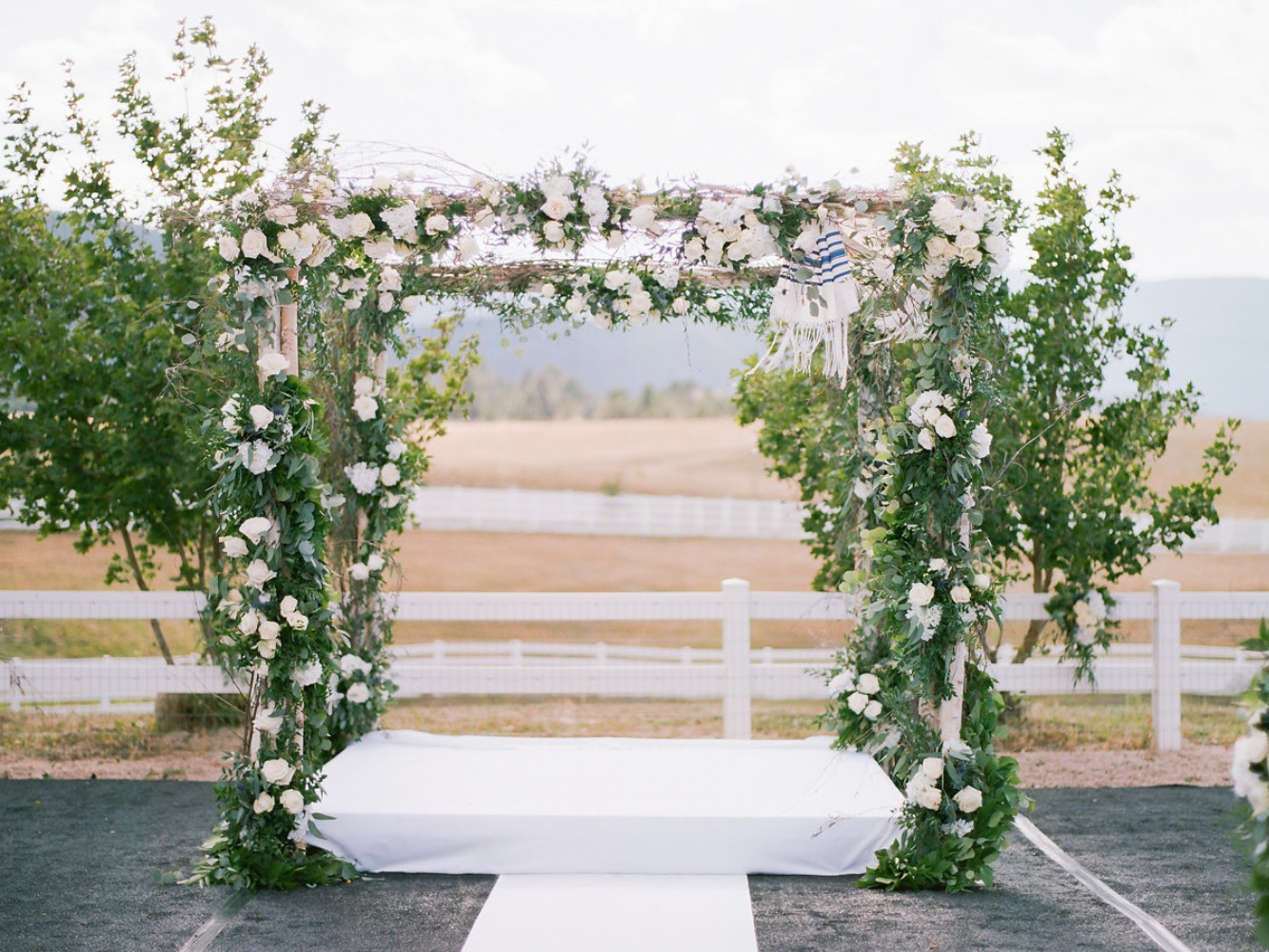 a-formal-green-amp-white-wedding-at