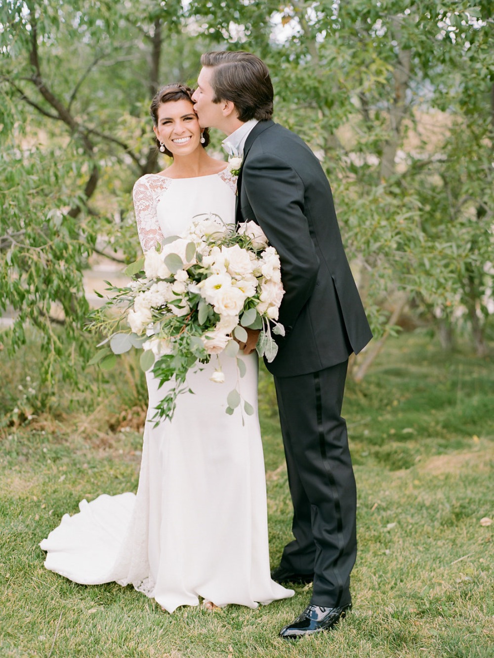 a-formal-green-amp-white-wedding-at