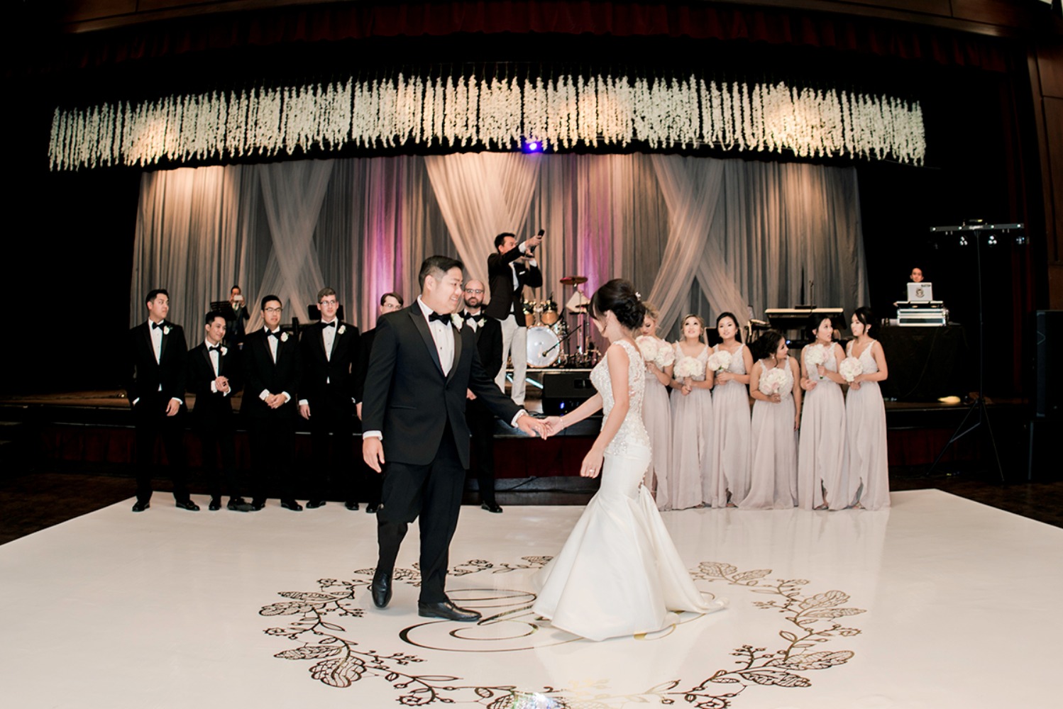 a-glam-ballroom-wedding-in-alabama