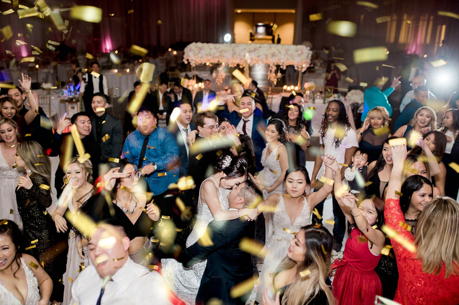a-glam-ballroom-wedding-in-alabama