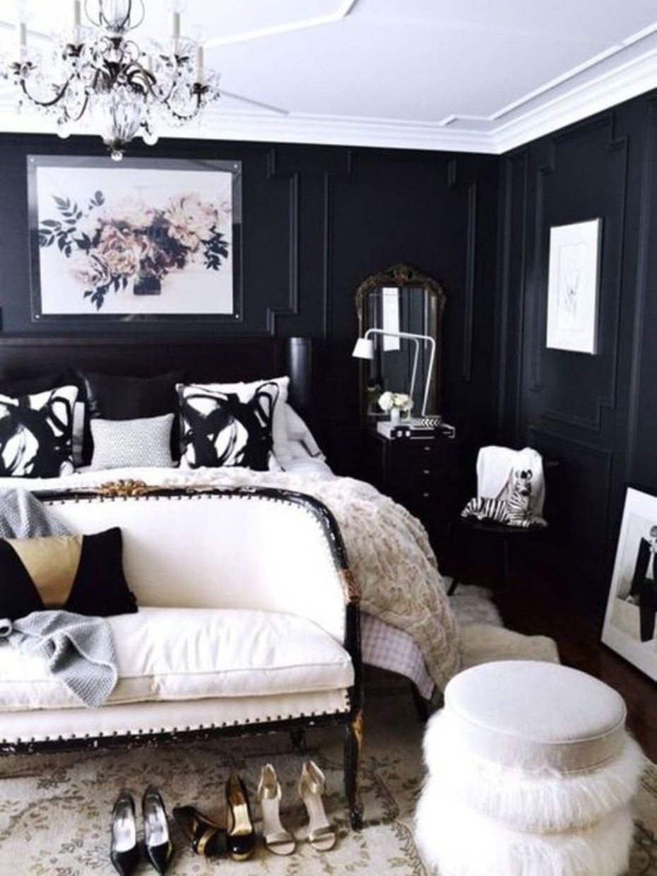 formal and traditional inspired bedroom idea