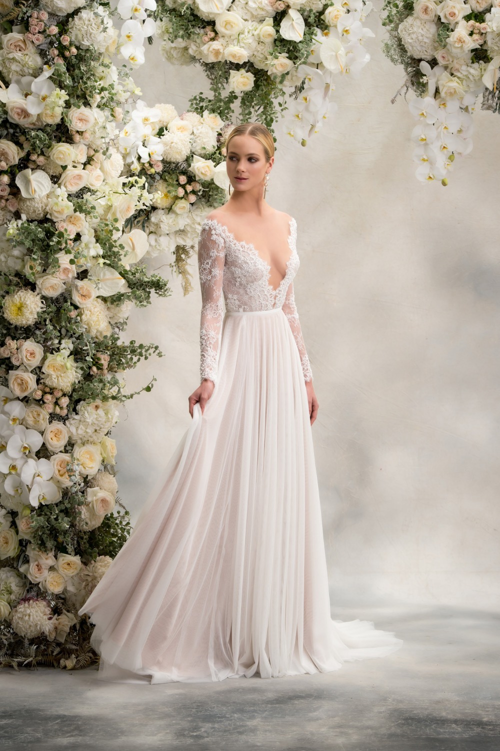 anna-georgina-gowns-are-an-ode-to