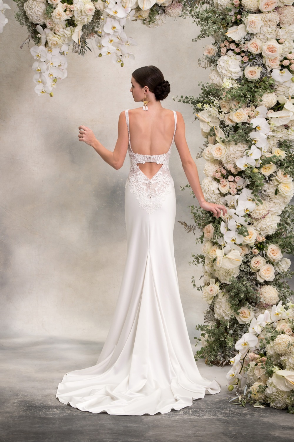 anna-georgina-gowns-are-an-ode-to