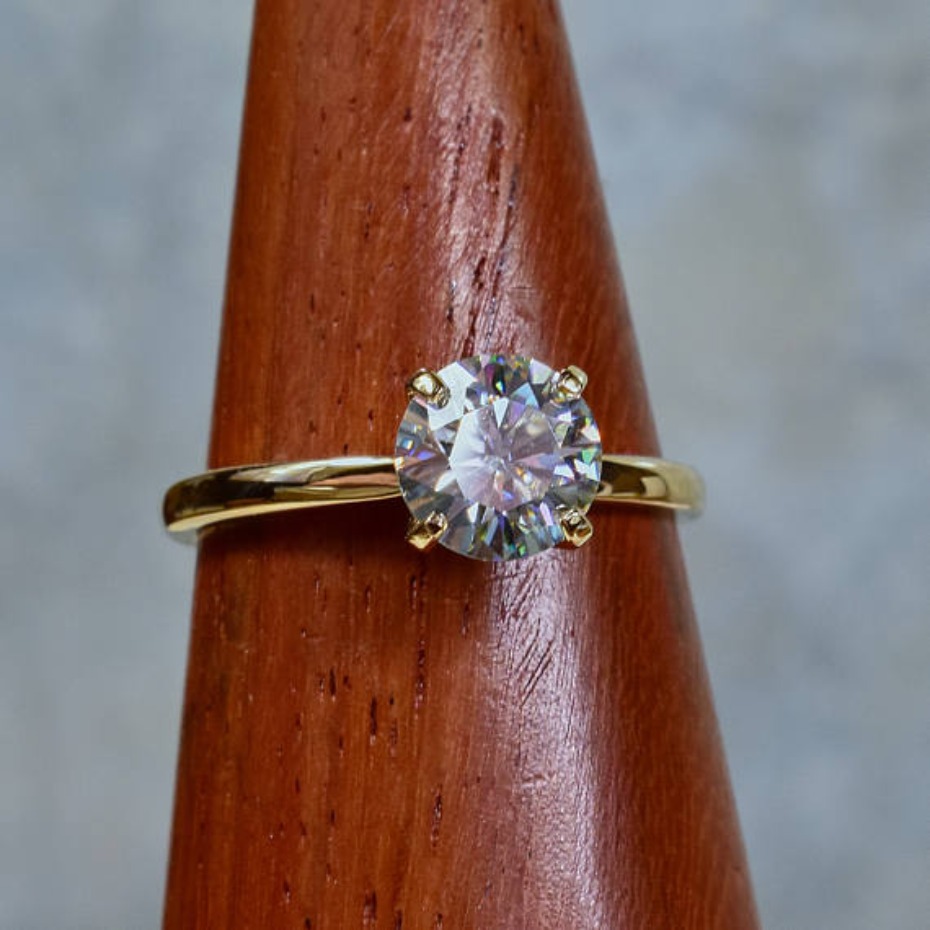 engagement ring that is only $300