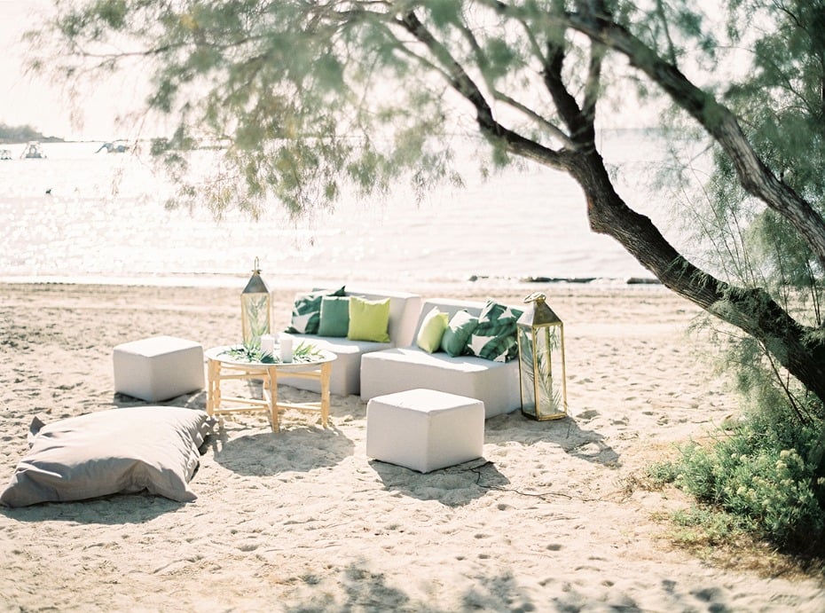 modern chic beach lounge