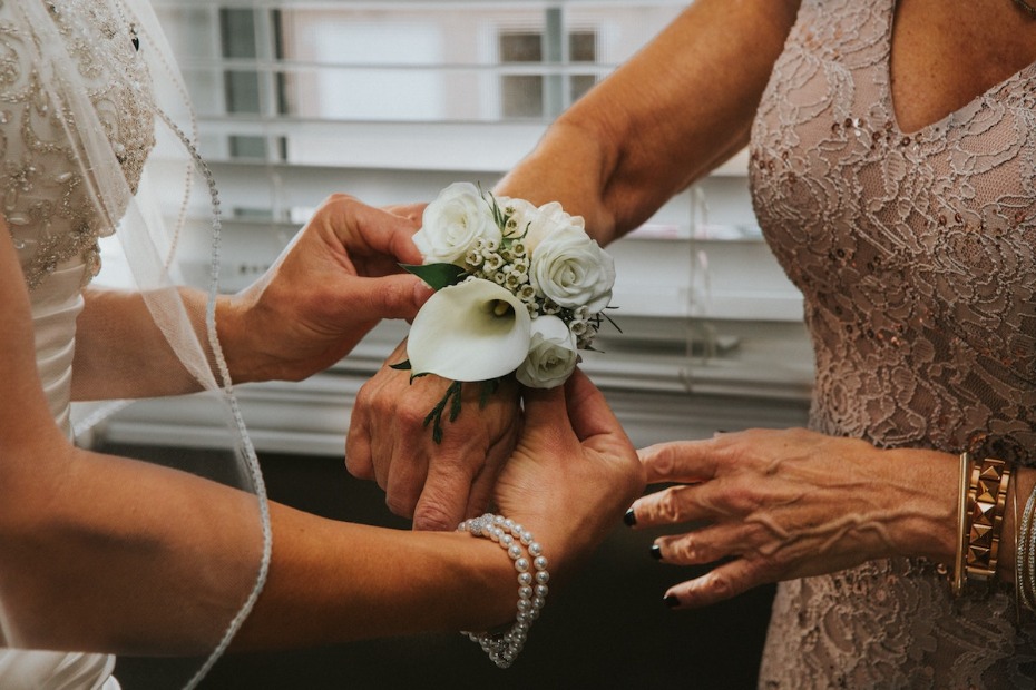 How to Include Your Mother-in-Law in the Wedding Photo by Hermes Rivera