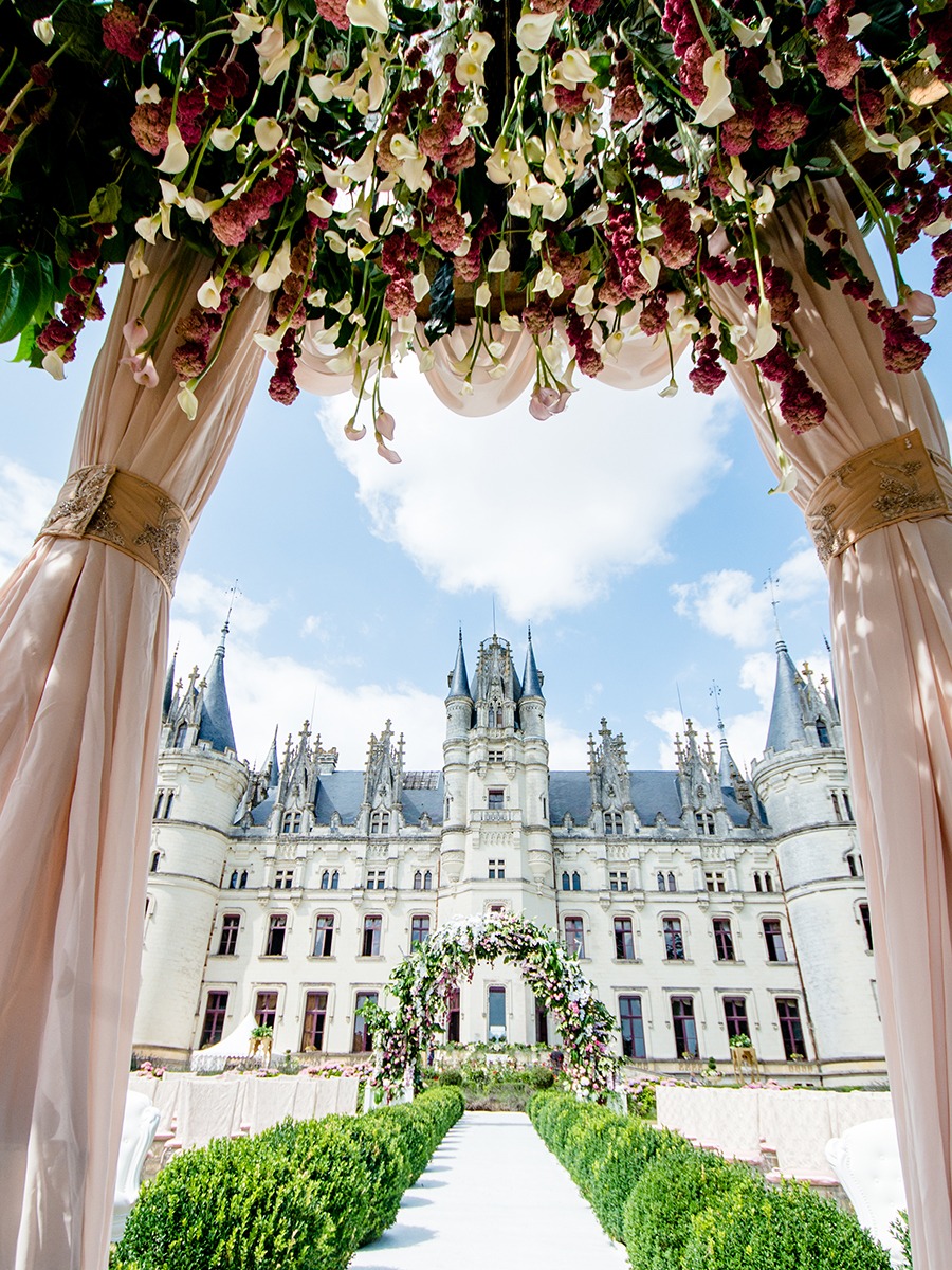 How To Have A Fairytale Wedding At Chateau Challain