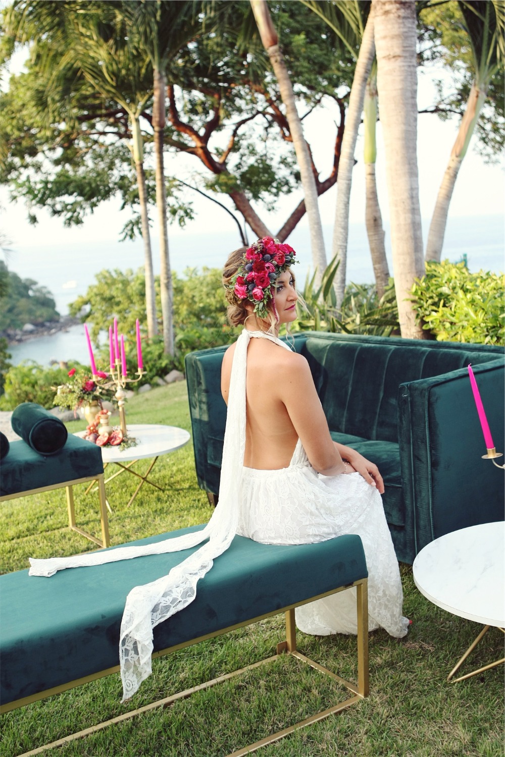 how-to-have-a-trendy-emerald-and-pink