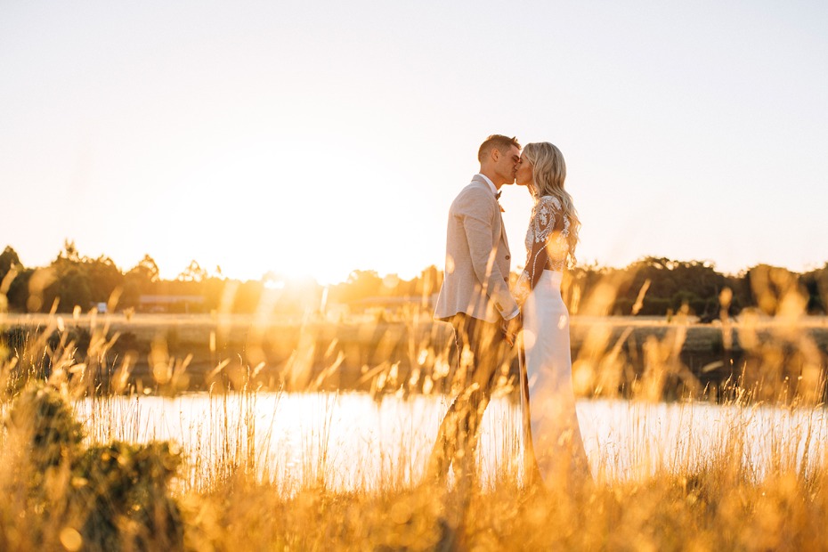 golden hour sunset kiss