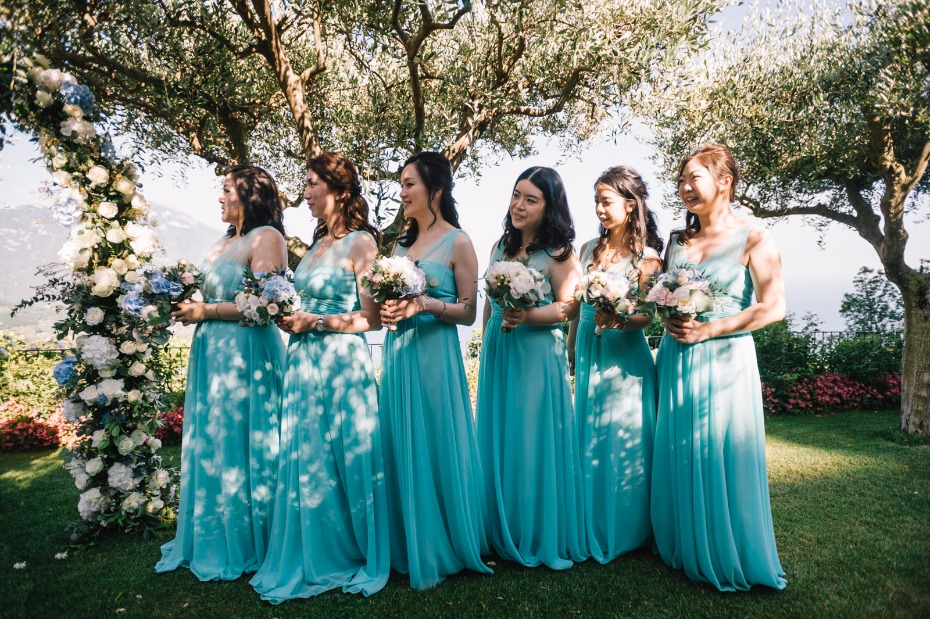 bridesmaids in teal dresses