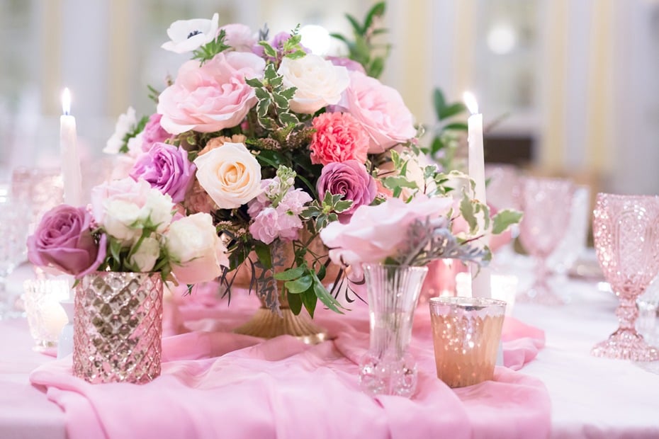 pink wedding table decor