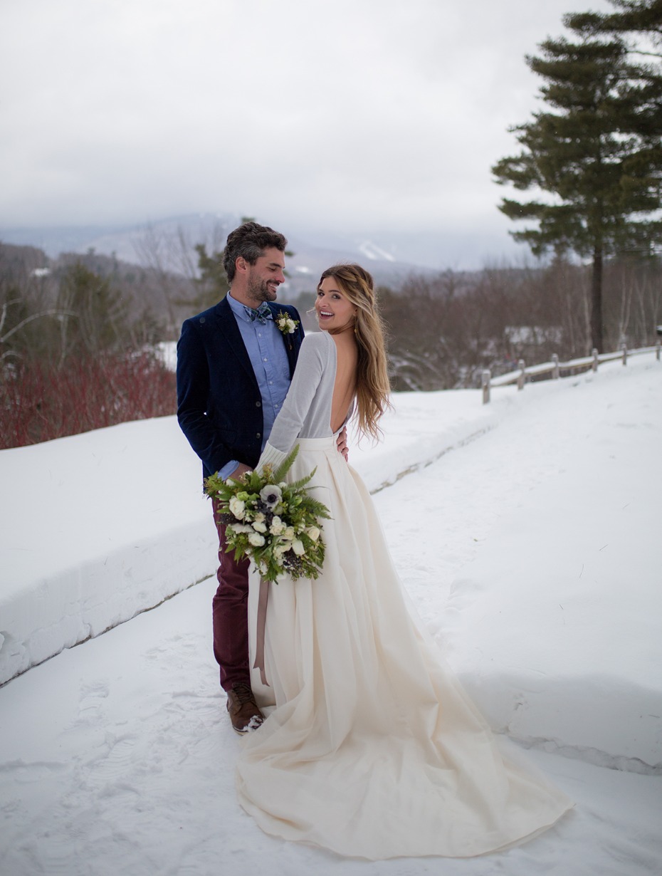 bride and groom winter wedding ideas