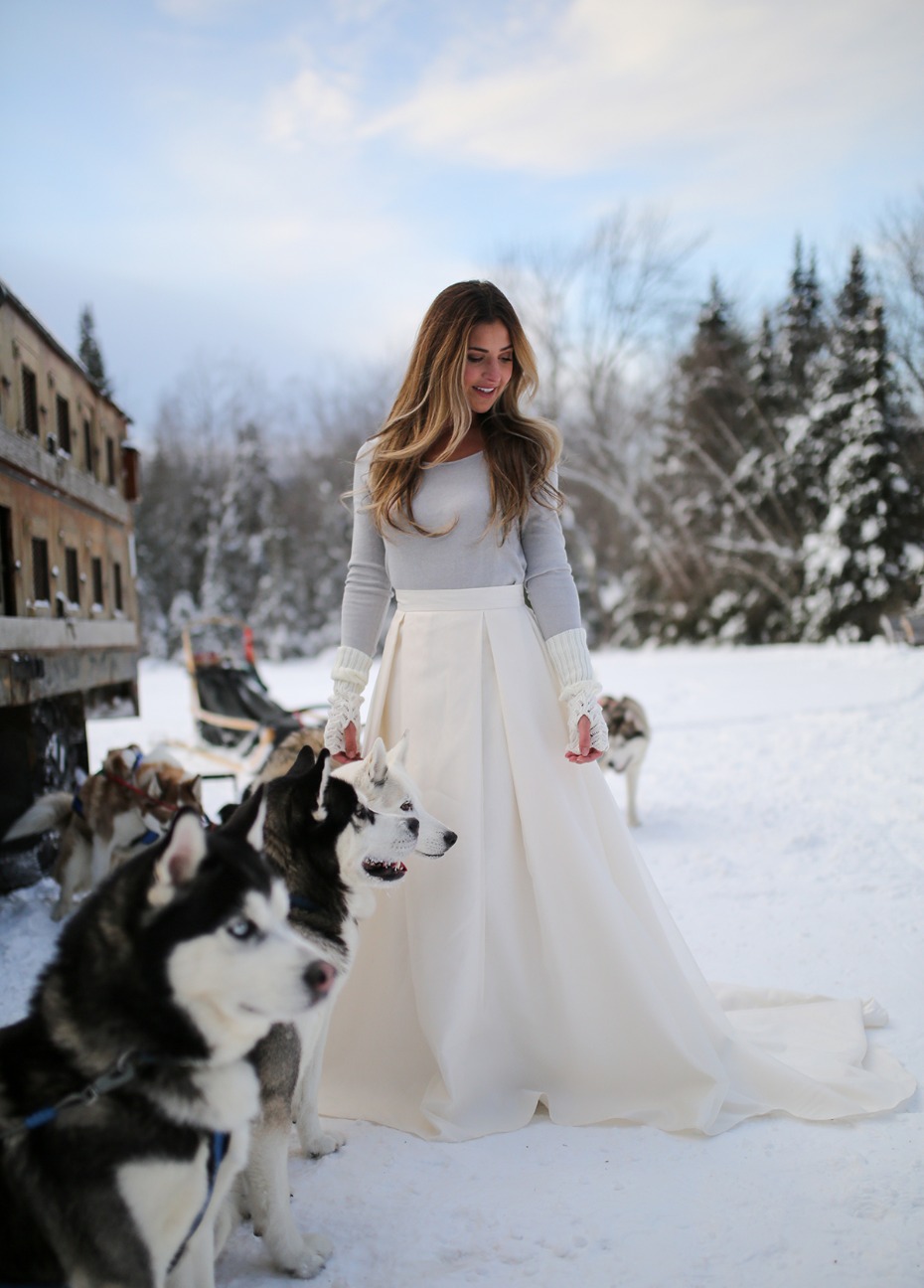 winter wedding ideas plus a dog sled team