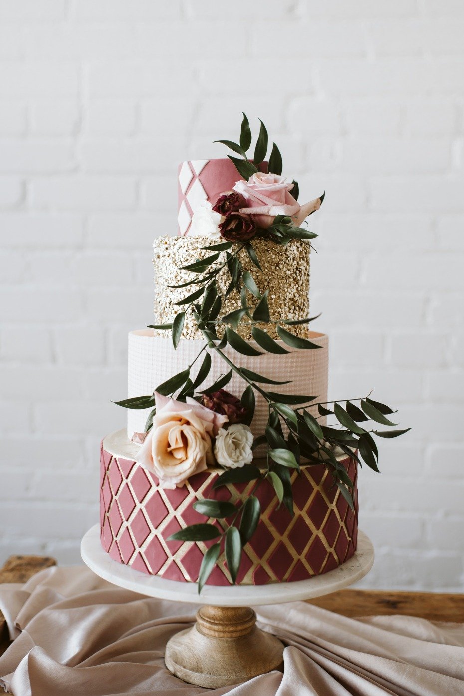 Gorgeous modern wedding cake
