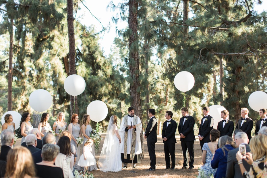 Outdoor balloon ceremony in the heart of LA