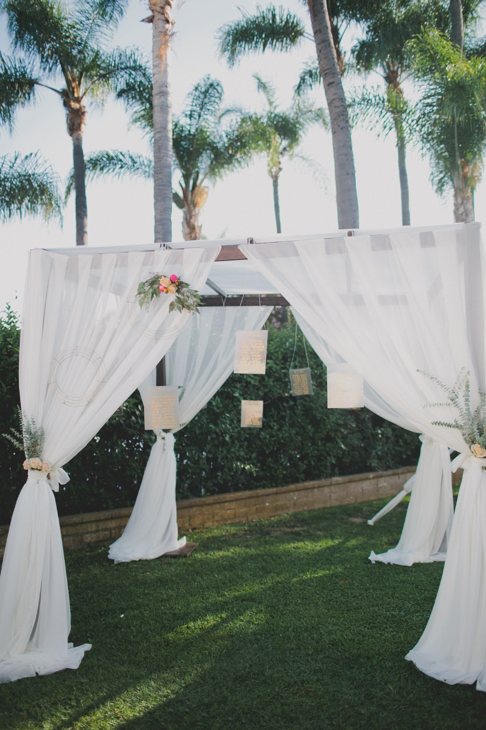 modern-garden-chic-summer-wedding-at
