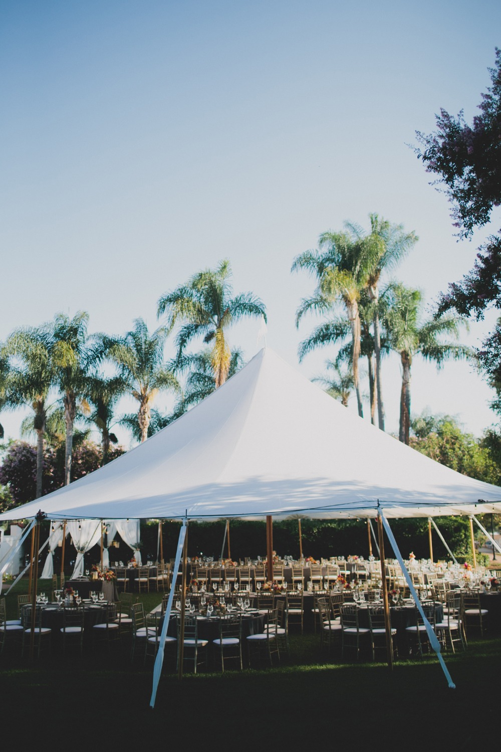 modern-garden-chic-summer-wedding-at