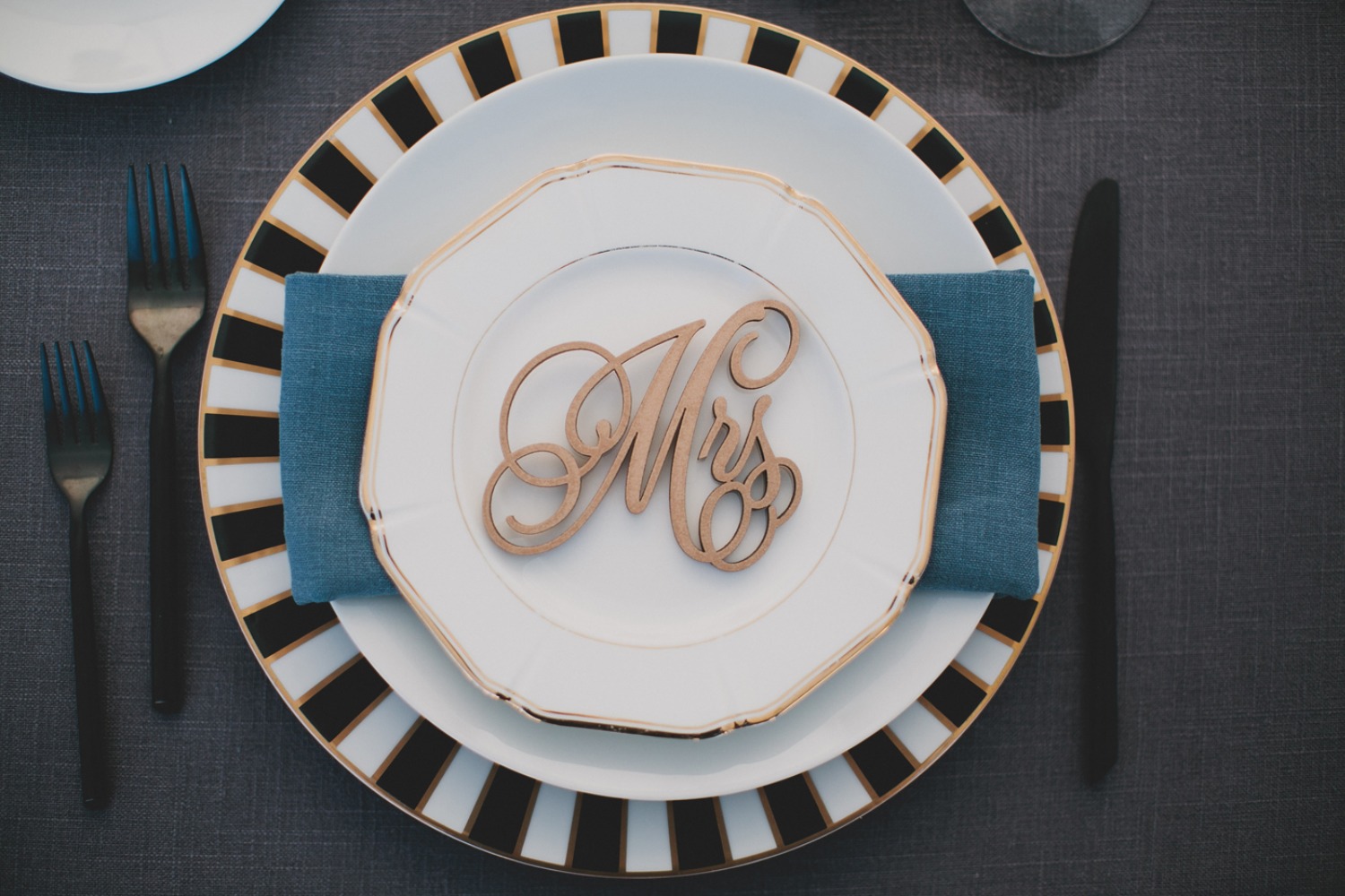 modern-garden-chic-summer-wedding-at