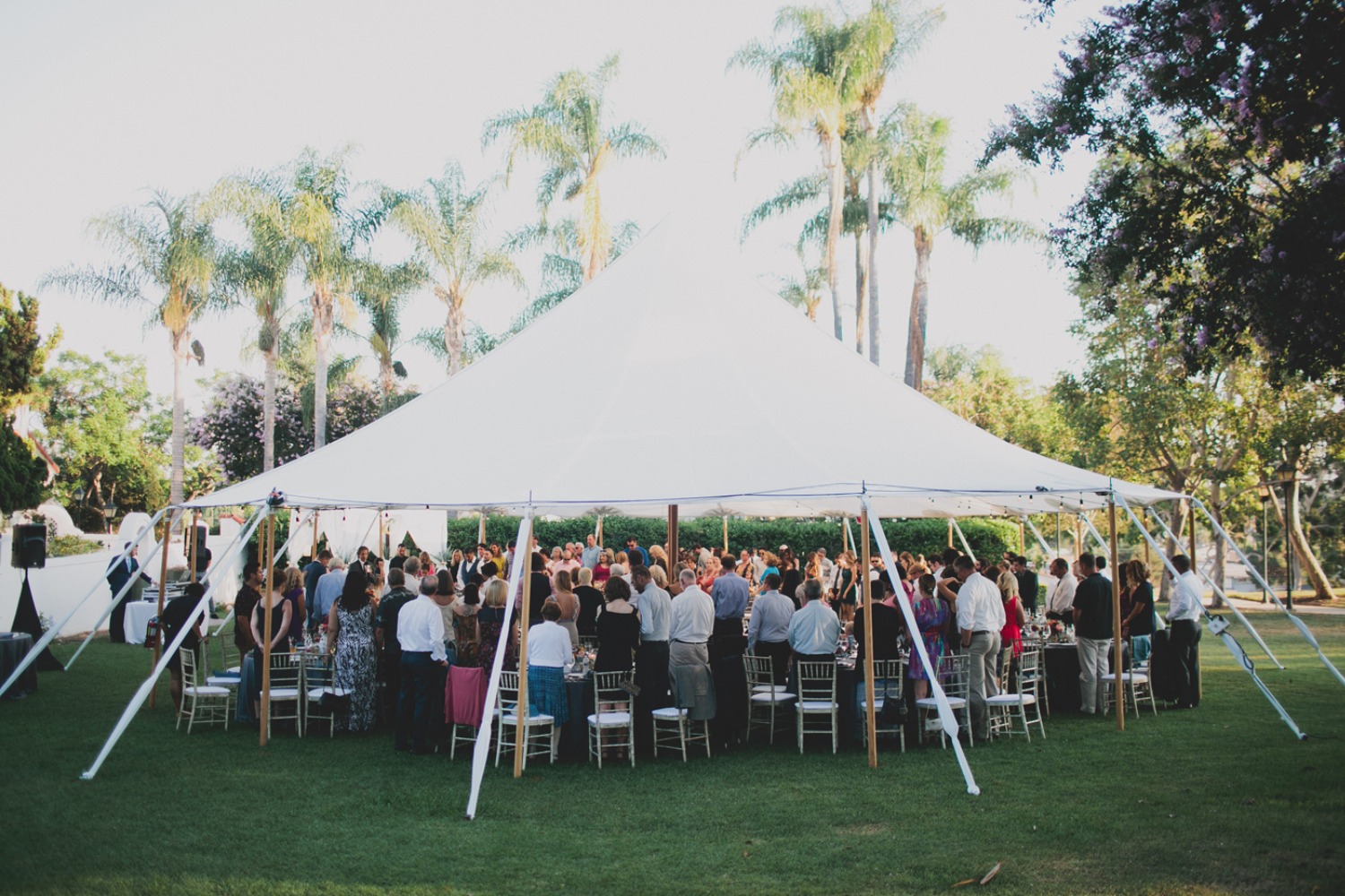 modern-garden-chic-summer-wedding-at