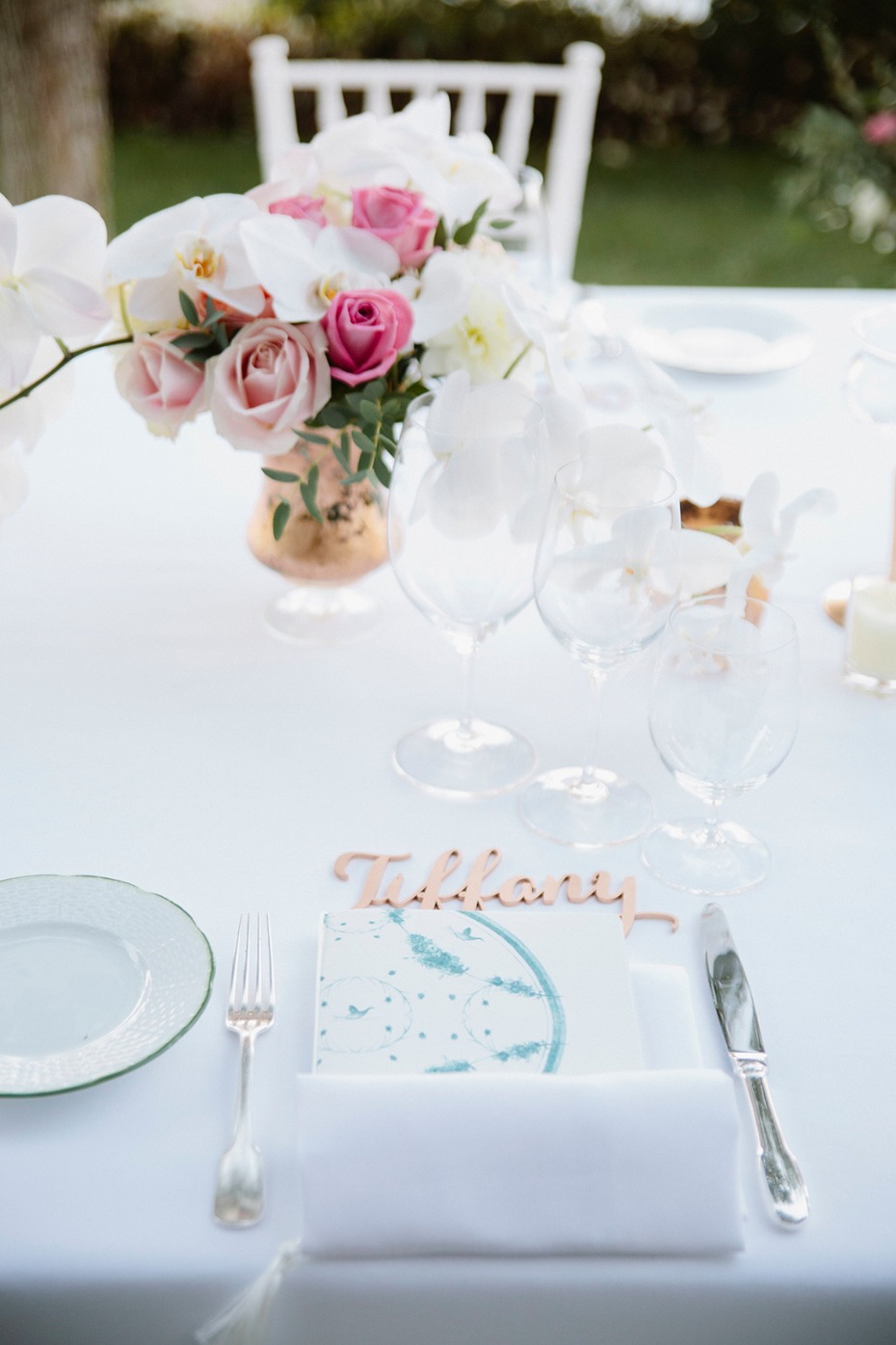 simple and elegant wedding place setting