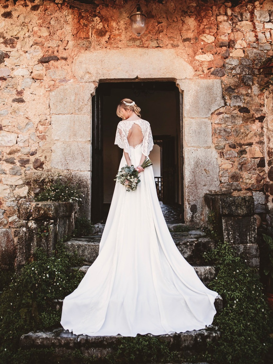 Romantic Vintage Garden Wedding Inspiration from Spain