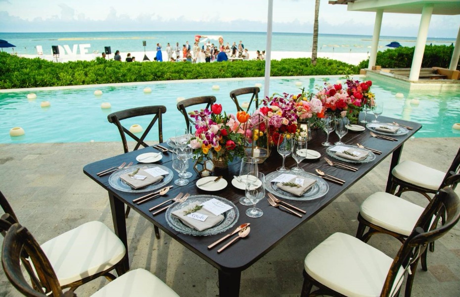 Poolside reception with view of the beach