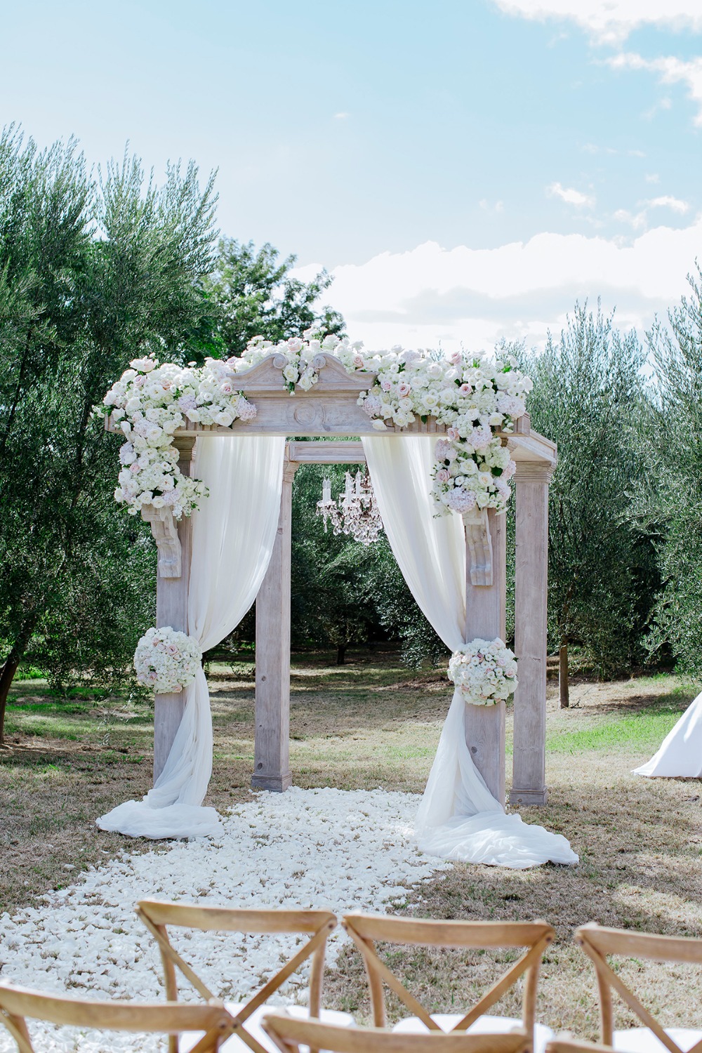 ultra-glam-blush-and-gold-wedding-in