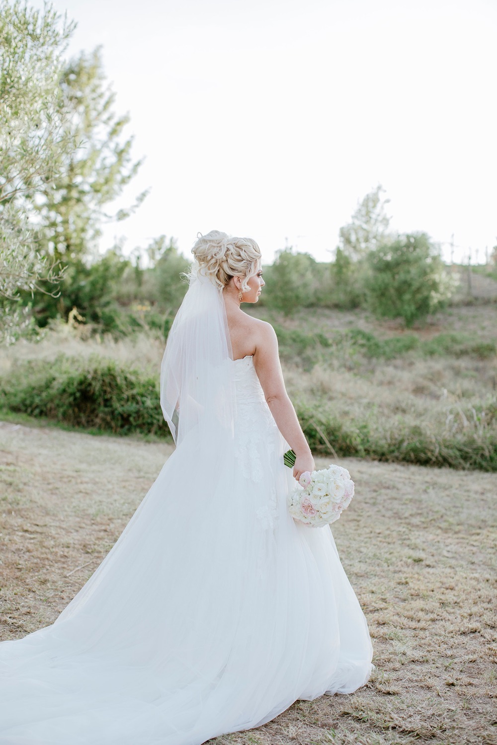 ultra-glam-blush-and-gold-wedding-in